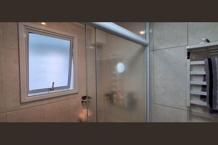 Apartamento à venda com 204m², 4 quartos e 3 vagas Apartamento à venda com 204m², 4 quartos e 3 vagasBanheiro Suíte 2