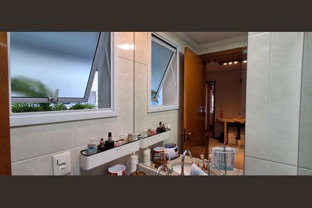 Apartamento à venda com 204m², 4 quartos e 3 vagas Apartamento à venda com 204m², 4 quartos e 3 vagasBanheiro Suíte 3