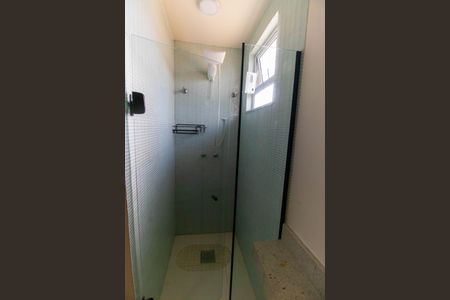 Casa de condomínio à venda com 182m², 4 quartos e 2 vagasBanheiro da Suíte 1