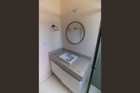 Casa de condomínio à venda com 182m², 4 quartos e 2 vagasBanheiro da Suíte 4