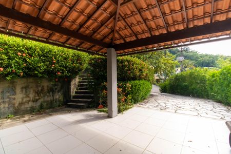 Casa de condomínio à venda com 182m², 4 quartos e 2 vagasVista da Sala