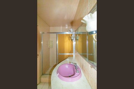 Apartamento à venda com 80m², 2 quartos e 1 vaga Apartamento à venda com 80m², 2 quartos e 1 vagaBanheiro