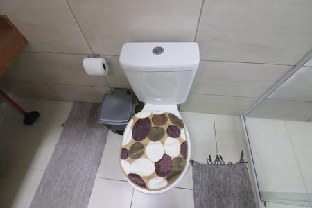 Casa à venda com 118m², 3 quartos e 2 vagasBanheiro Social