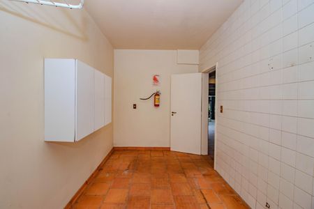 Casa de condomínio à venda com 398m², 3 quartos e 4 vagasÁrea de Serviço