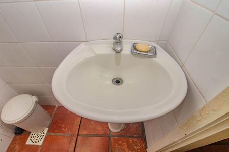 Casa de condomínio à venda com 398m², 3 quartos e 4 vagasBanheiro Auxiliar