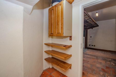 Casa de condomínio à venda com 398m², 3 quartos e 4 vagasDepósito 2