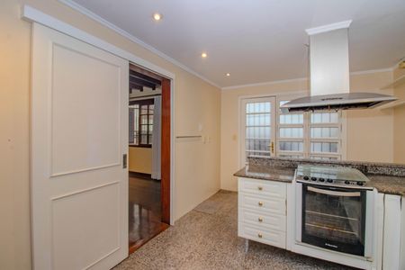 Casa de condomínio à venda com 398m², 3 quartos e 4 vagasCozinha