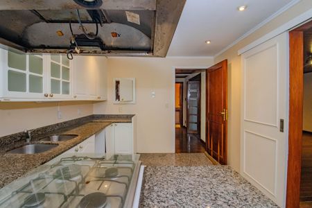 Casa de condomínio à venda com 398m², 3 quartos e 4 vagasCozinha