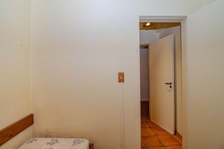 Casa de condomínio à venda com 398m², 3 quartos e 4 vagasDepósito