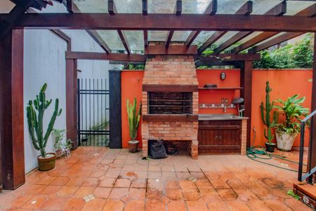 Casa de condomínio à venda com 398m², 3 quartos e 4 vagasPátio