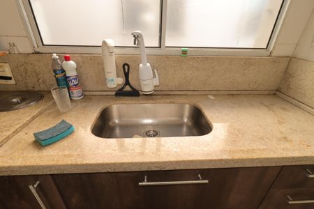 Apartamento para alugar com 54m², 2 quartos e 1 vagaCozinha - Pia