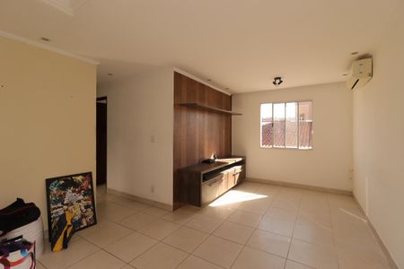 Sala de apartamento para alugar com 2 quartos, 54m² em Parque Sao Vicente, Santo André