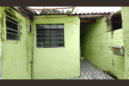 Casa para alugar com 35m², 1 quarto e sem vaga Casa para alugar com 35m², 1 quarto e sem vagaQuintal / Área de serviço