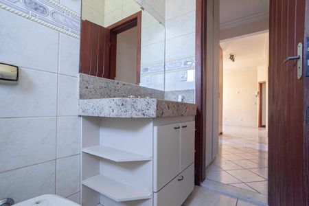 Casa à venda com 375m², 3 quartos e 4 vagas Casa à venda com 375m², 3 quartos e 4 vagasBanheiro social