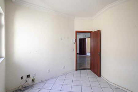 Casa à venda com 375m², 3 quartos e 4 vagas Casa à venda com 375m², 3 quartos e 4 vagasSala 2