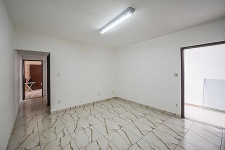Casa para alugar com 265m², 3 quartos e 2 vagas Casa para alugar com 265m², 3 quartos e 2 vagasSala