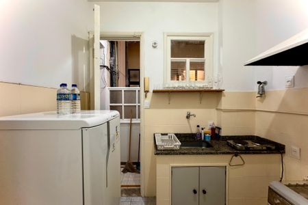 Apartamento à venda com 79m², 1 quarto e sem vaga