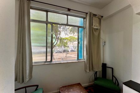 Apartamento à venda com 79m², 1 quarto e sem vaga