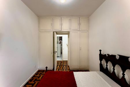 Apartamento à venda com 79m², 1 quarto e sem vaga