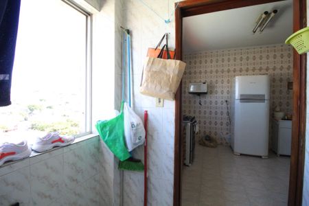 Apartamento à venda com 76m², 2 quartos e 1 vagaÁrea de Serviço
