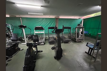 Apartamento para alugar com 75m², 2 quartos e 2 vagasÁrea comum - Academia