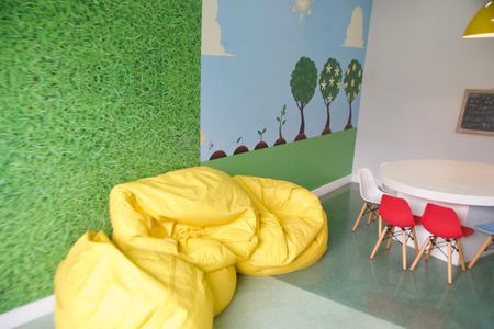 Apartamento à venda com 80m², 1 quarto e 2 vagas Apartamento à venda com 80m², 1 quarto e 2 vagasBrinquedoteca