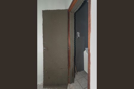 Casa à venda com 130m², 2 quartos e 1 vagaEstúdio
