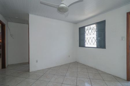 Sala de casa à venda com 2 quartos, 130m² em Jardim Carvalho, Porto Alegre
