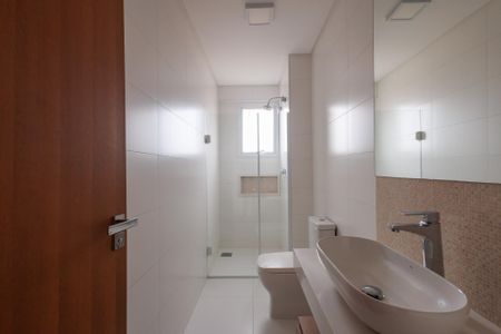 Apartamento para alugar com 112m², 3 quartos e 2 vagasBanheiro Corredor