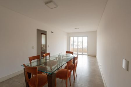 Apartamento para alugar com 112m², 3 quartos e 2 vagasSala