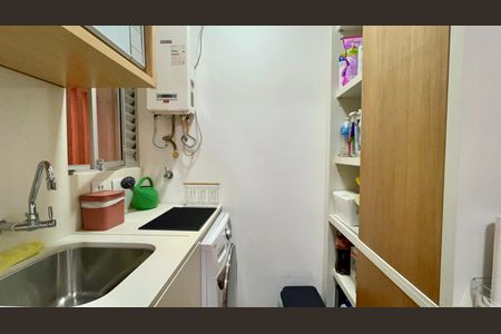 Apartamento à venda com 46m², 1 quarto e 1 vaga Apartamento à venda com 46m², 1 quarto e 1 vagaÁrea de Serviço
