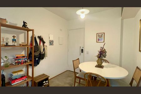 Apartamento à venda com 46m², 1 quarto e 1 vaga Apartamento à venda com 46m², 1 quarto e 1 vagaSala