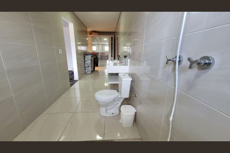 Casa para alugar com 280m², 3 quartos e 2 vagasBanheiro - Suite