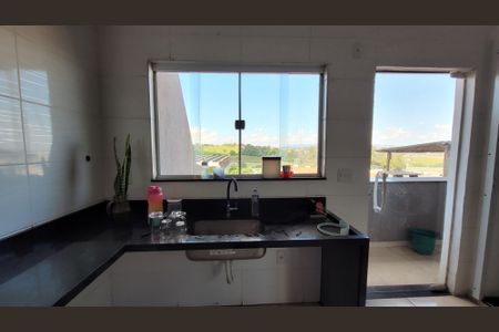 Casa para alugar com 280m², 3 quartos e 2 vagasCozinha