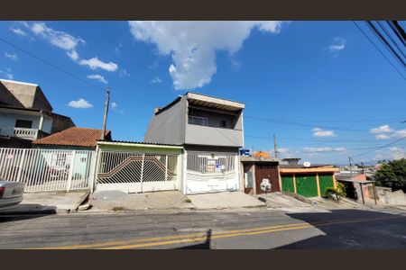 Casa para alugar com 280m², 3 quartos e 2 vagasFachada