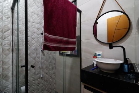 Casa à venda com 91m², 2 quartos e 3 vagas Casa à venda com 91m², 2 quartos e 3 vagasBanheiro da Suíte 2