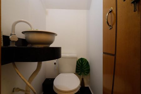 Casa à venda com 91m², 2 quartos e 3 vagas Casa à venda com 91m², 2 quartos e 3 vagasLavabo