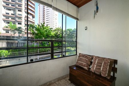Apartamento à venda com 82m², 3 quartos e 2 vagasVaranda