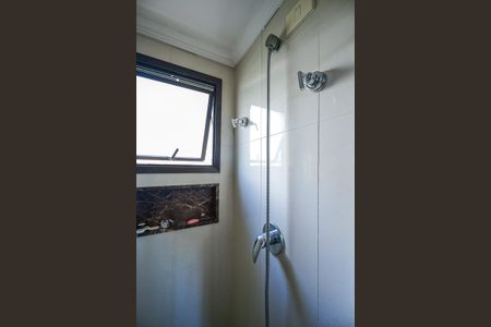 Apartamento à venda com 82m², 3 quartos e 2 vagasChuveiro da Suíte