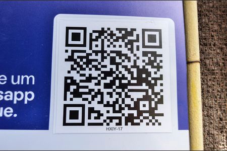 Casa à venda com 60m², 3 quartos e sem vaga Casa à venda com 60m², 3 quartos e sem vagaFachada