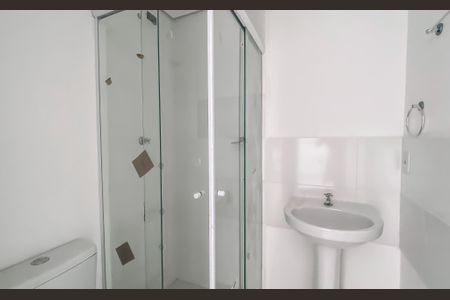 Banheiro de apartamento para alugar com 1 quarto, 30m² em Vila Guilhermina, São Paulo