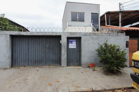 Casa à venda com 336m², 4 quartos e 5 vagasPlaquinha Instalada