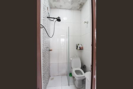 Casa à venda com 336m², 4 quartos e 5 vagasCasa 2