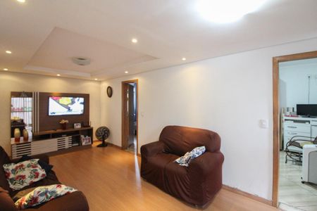 Casa à venda com 336m², 4 quartos e 5 vagasSala