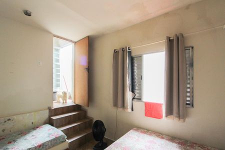 Casa à venda com 336m², 4 quartos e 5 vagasCasa 2