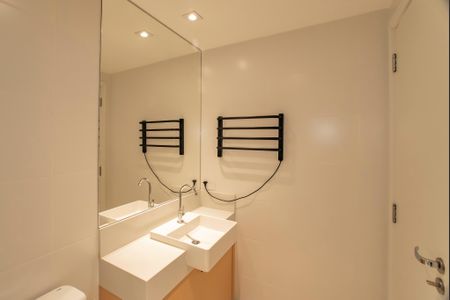 Apartamento para alugar com 35m², 1 quarto e sem vagaBanheiro da Suíte