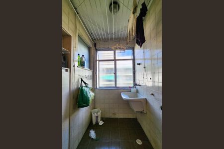 Apartamento à venda com 68m², 2 quartos e 1 vagaÁrea de Serviço 