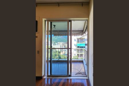 Apartamento à venda com 68m², 2 quartos e 1 vagaVaranda 