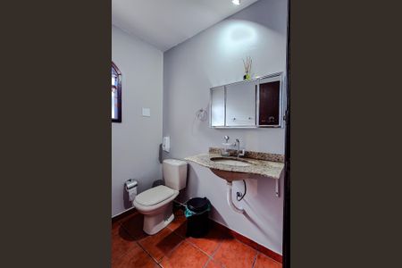 Casa à venda com 300m², 3 quartos e 6 vagasLavabo