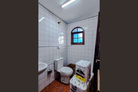 Casa à venda com 300m², 3 quartos e 6 vagasBanheiro
